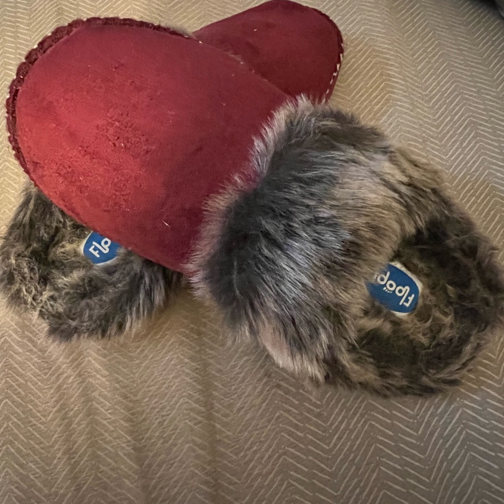 Floopis Women's Red Fur Slippers